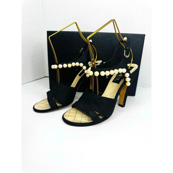 Chanel Black Grosgrain Faux Pearl Sandals EU 37.5 Luxury Designer Slide Sandals - Picture 1 of 12